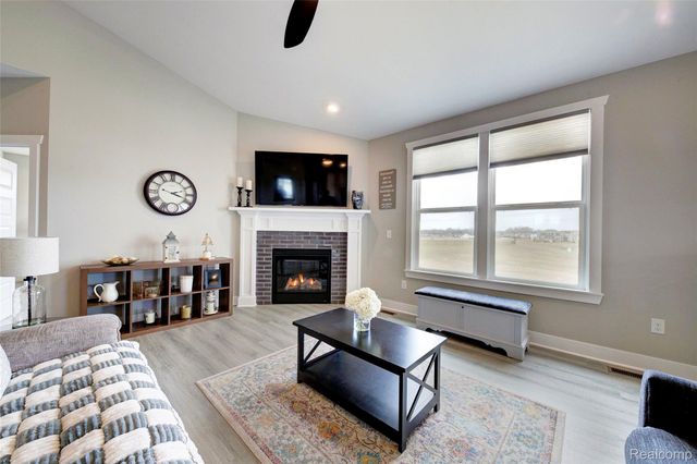 2138 Gambrel Lane, Marion Township, MI 48843