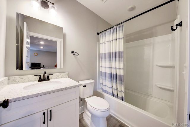 2138 Gambrel Lane, Marion Township, MI 48843