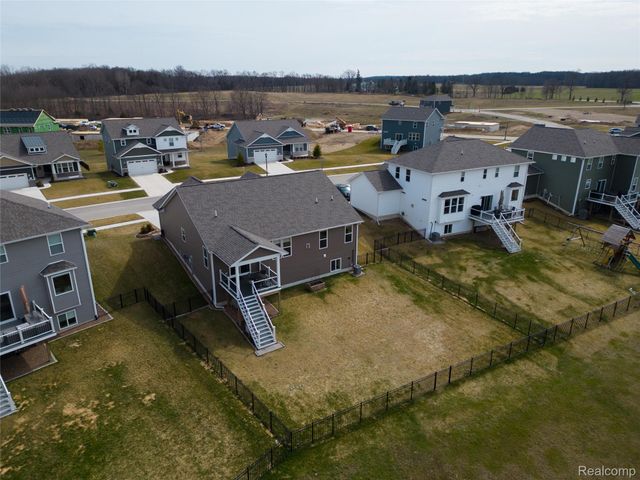 2138 Gambrel Lane, Marion Township, MI 48843
