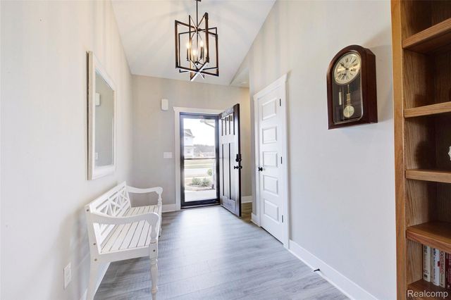 2138 Gambrel Lane, Marion Township, MI 48843