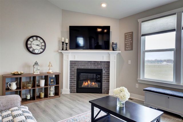 2138 Gambrel Lane, Marion Township, MI 48843