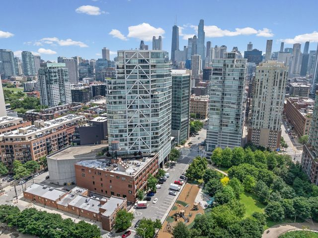 510 W Erie Street 1303, Chicago, IL 60654