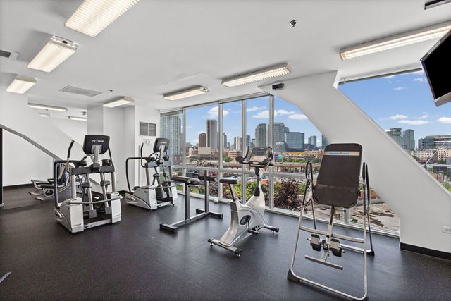 510 W Erie Street 1303, Chicago, IL 60654