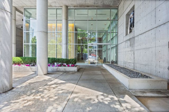 510 W Erie Street 1303, Chicago, IL 60654