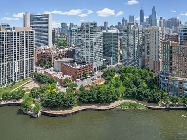 510 W Erie Street 1303, Chicago, IL 60654
