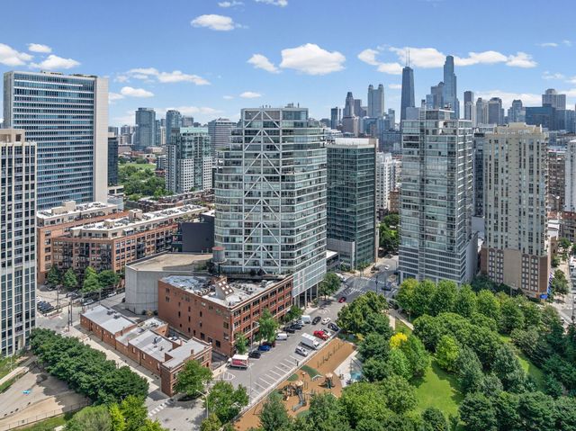 510 W Erie Street 1303, Chicago, IL 60654