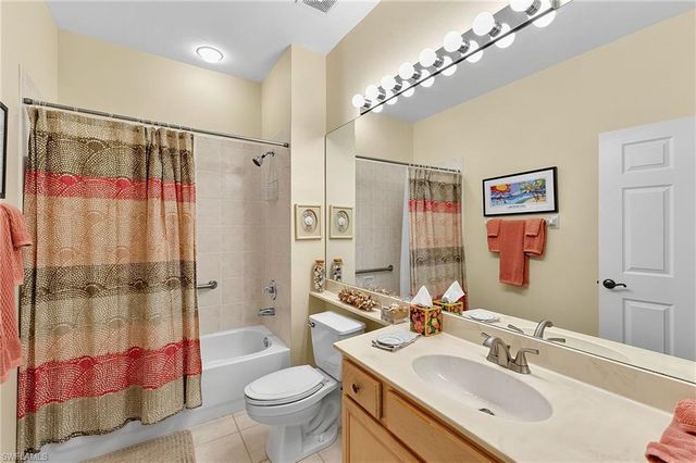 9121 Southmont CV 302, Fort Myers, FL 33908