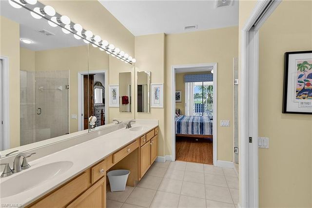 9121 Southmont CV 302, Fort Myers, FL 33908