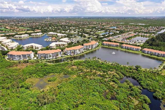 9121 Southmont CV 302, Fort Myers, FL 33908