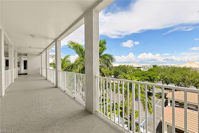 9121 Southmont CV 302, Fort Myers, FL 33908