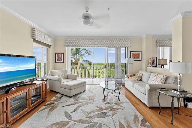 9121 Southmont CV 302, Fort Myers, FL 33908