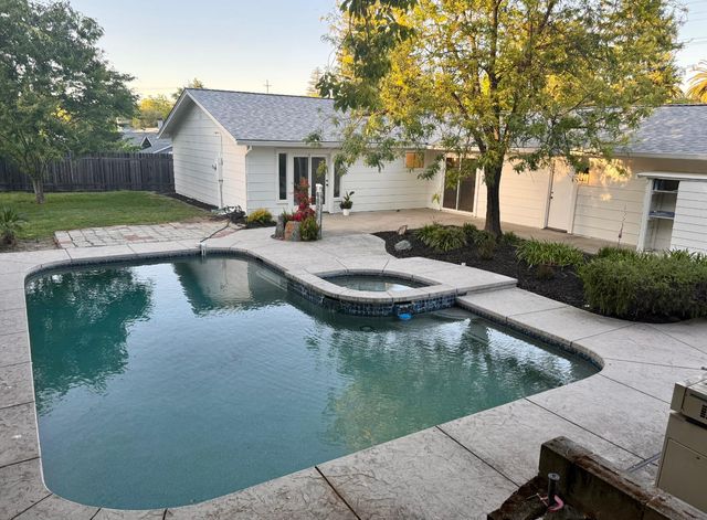 6901 Main Ave, Orangevale, CA 95662