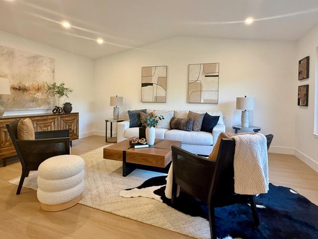 6901 Main Ave, Orangevale, CA 95662