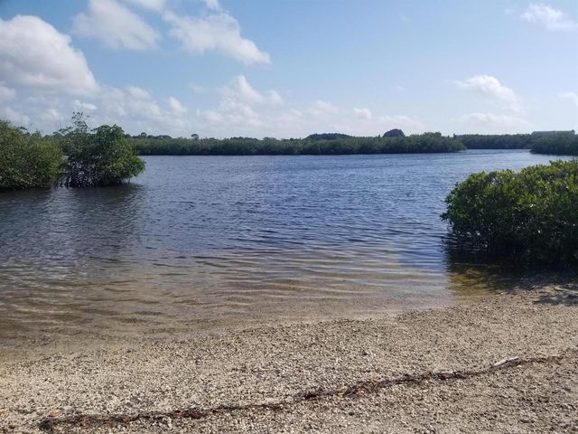 5127 Bay Boulevard, Port Richey, FL 34668