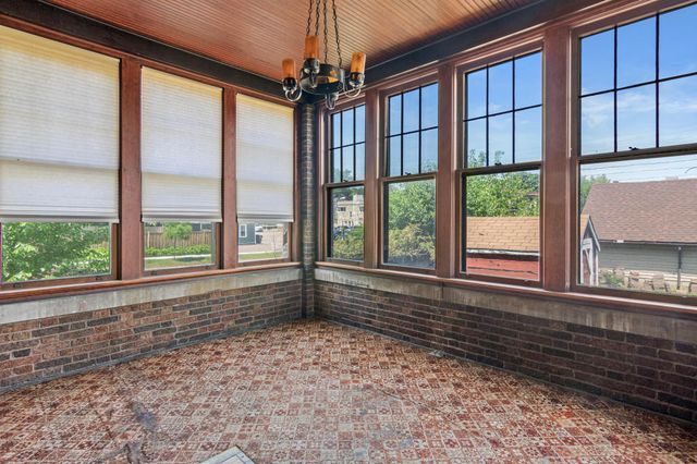 1097 Lincoln Avenue, Saint Paul, MN 55105