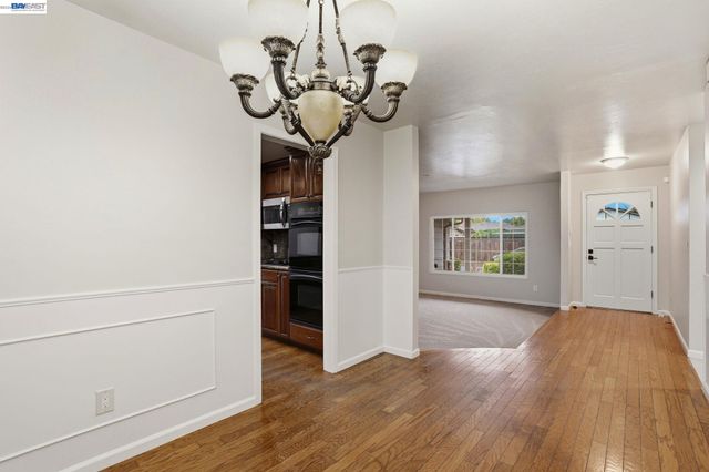 311 Huntington Dr, Antioch, CA 94509
