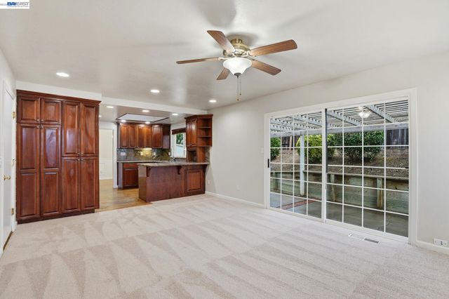 311 Huntington Dr, Antioch, CA 94509
