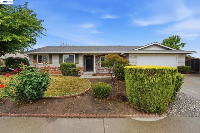 311 Huntington Dr, Antioch, CA 94509