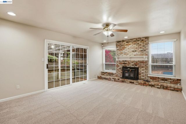 311 Huntington Dr, Antioch, CA 94509