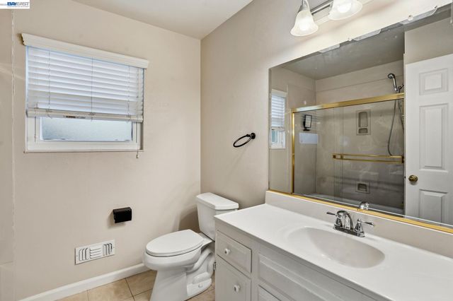 311 Huntington Dr, Antioch, CA 94509