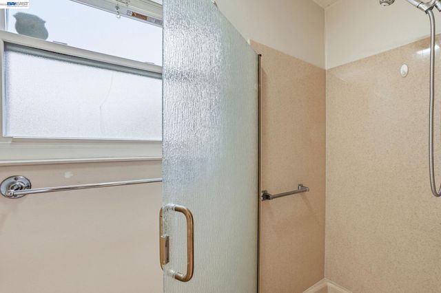 311 Huntington Dr, Antioch, CA 94509