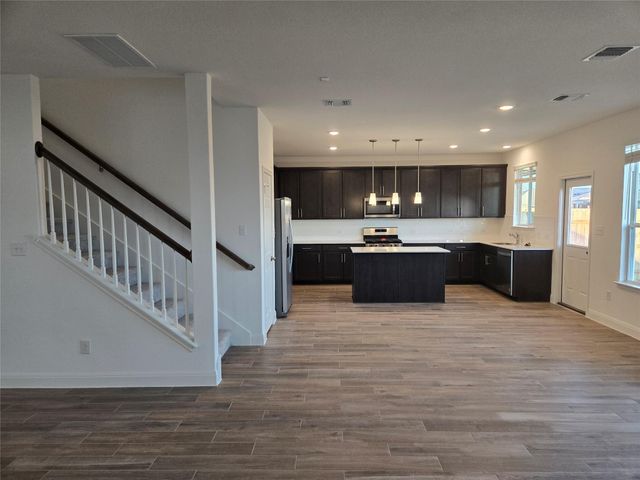408 Acuff LN, Leander, TX 78641
