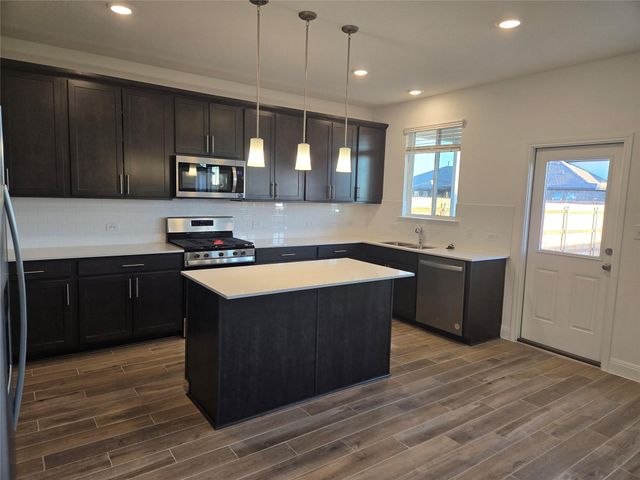408 Acuff LN, Leander, TX 78641
