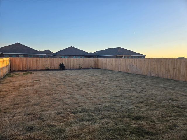 408 Acuff LN, Leander, TX 78641