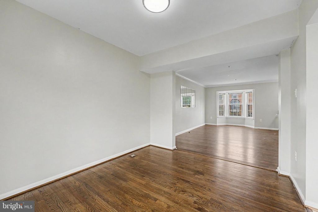 Image 10 of property listing at 20 JOYCETON WAY, Upper Marlboro, MD 20774