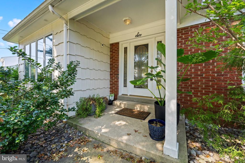 6 MARTIN LN, TRENTON, NJ 08619 — photo 5