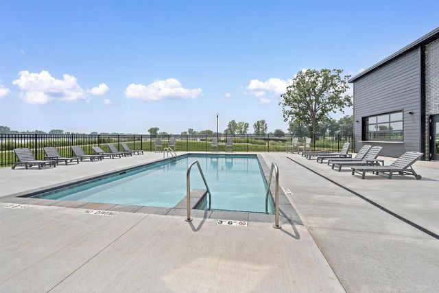 366 ALDON CIRCLE, Green Bay, WI 54304