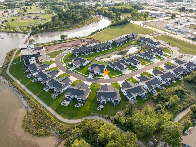 366 ALDON CIRCLE, Green Bay, WI 54304