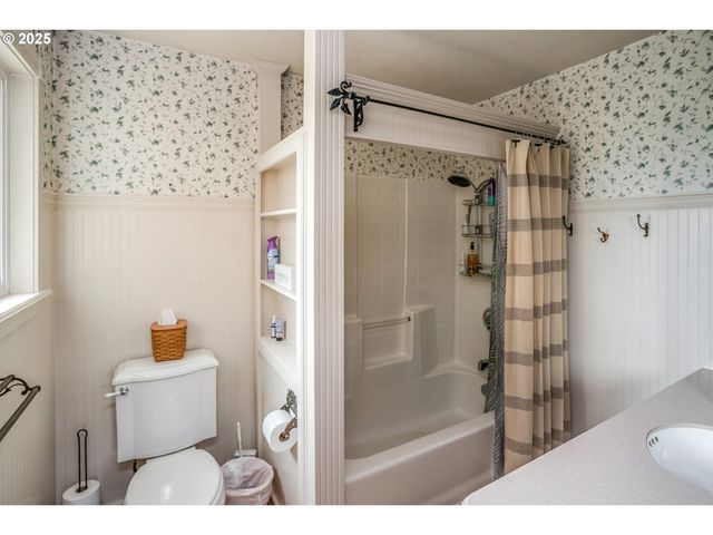 91681 YOUNGS RIVER Rd, Astoria, OR 97103