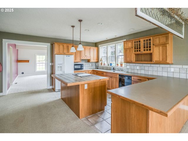 91681 YOUNGS RIVER Rd, Astoria, OR 97103