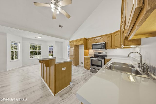 13010 Bessels Blvd, Louisville, KY 40272