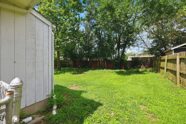 345 Larkwood Drive, Lexington, KY 40509