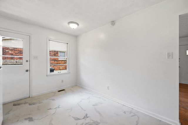 345 Larkwood Drive, Lexington, KY 40509