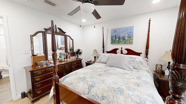 1202 Sunshine Drive, Crestview, FL 32539