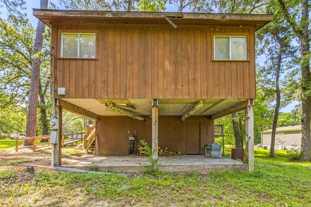 155 Meadow Lake Drive, Trinity, TX 75862