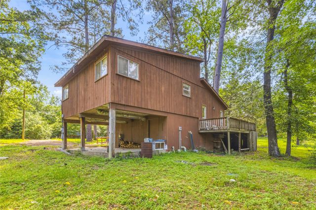 155 Meadow Lake Drive, Trinity, TX 75862