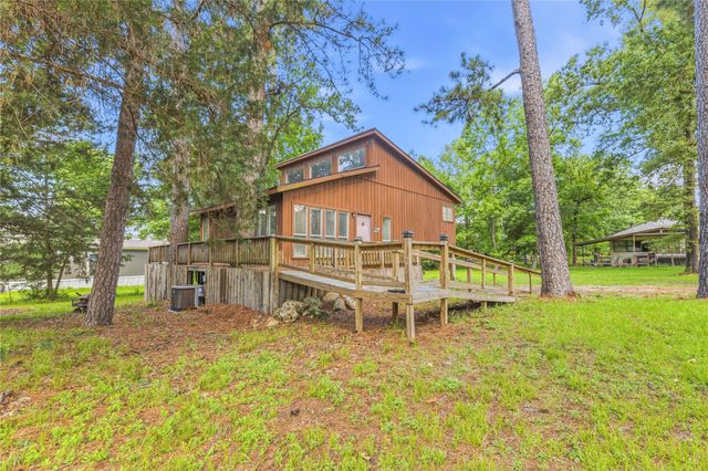 155 Meadow Lake Drive, Trinity, TX 75862