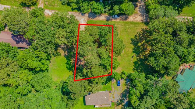 155 Meadow Lake Drive, Trinity, TX 75862