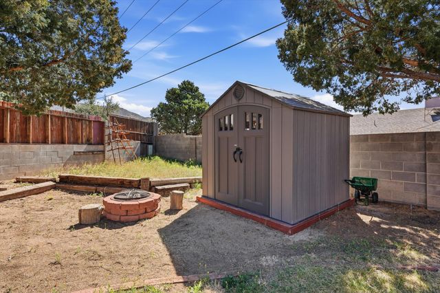 13916 Paseo Vista NE, Albuquerque, NM 87123