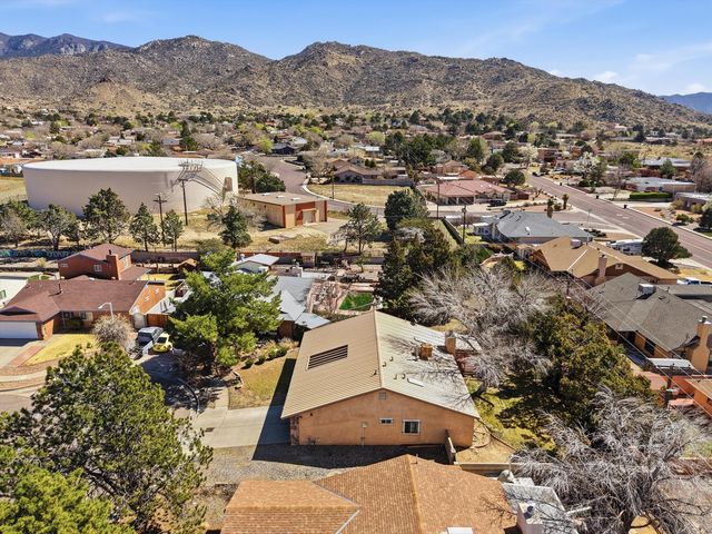 13916 Paseo Vista NE, Albuquerque, NM 87123