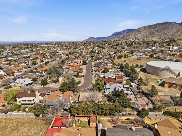 13916 Paseo Vista NE, Albuquerque, NM 87123