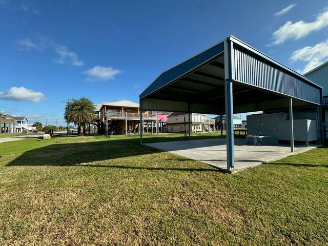 966 Clara Street, Crystal Beach, TX 77650