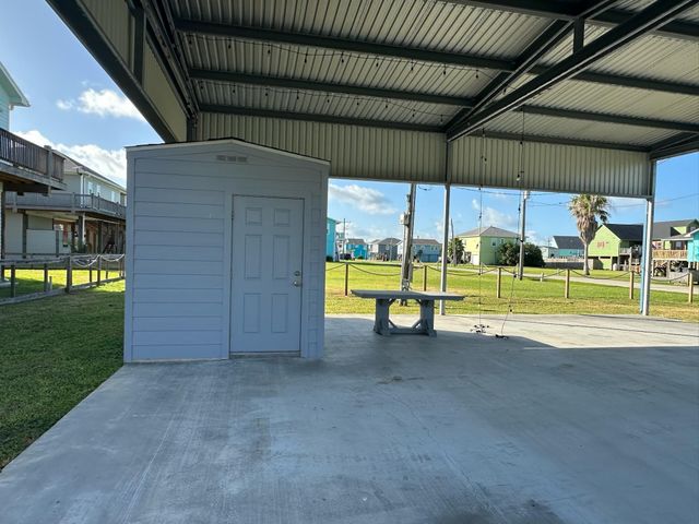 966 Clara Street, Crystal Beach, TX 77650