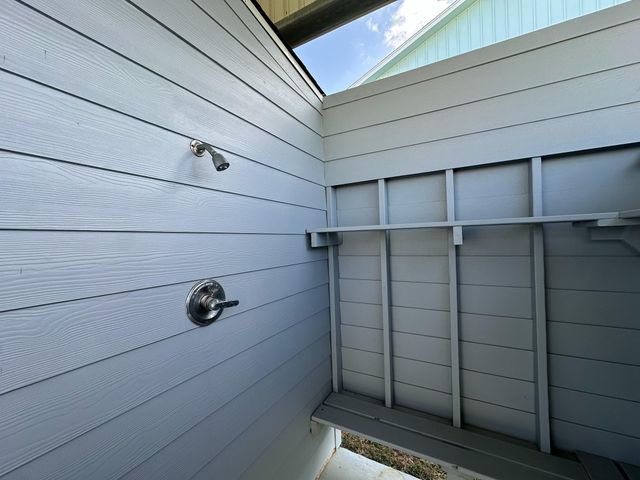 966 Clara Street, Crystal Beach, TX 77650