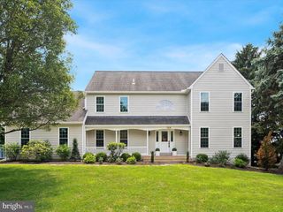 104 HARVEST LN, Broomall, PA 19008