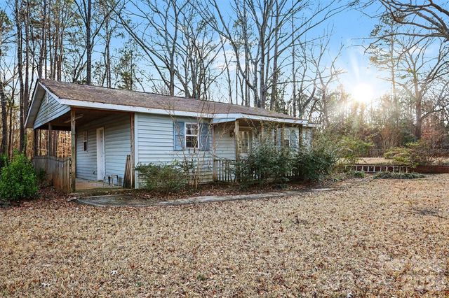 1343 Cedar Pines Lake Road, Lancaster, SC 29720